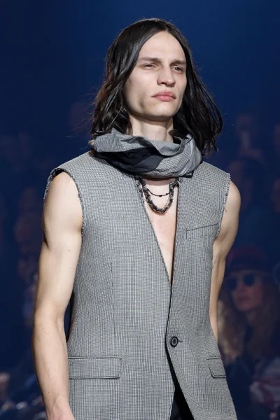 Look 4